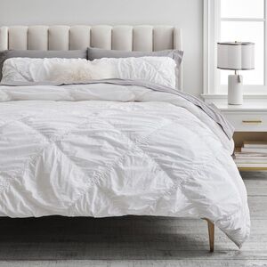 Pottery Barn Teen White Organic Ruched Diamond Duvet Cover (Full/Queen)